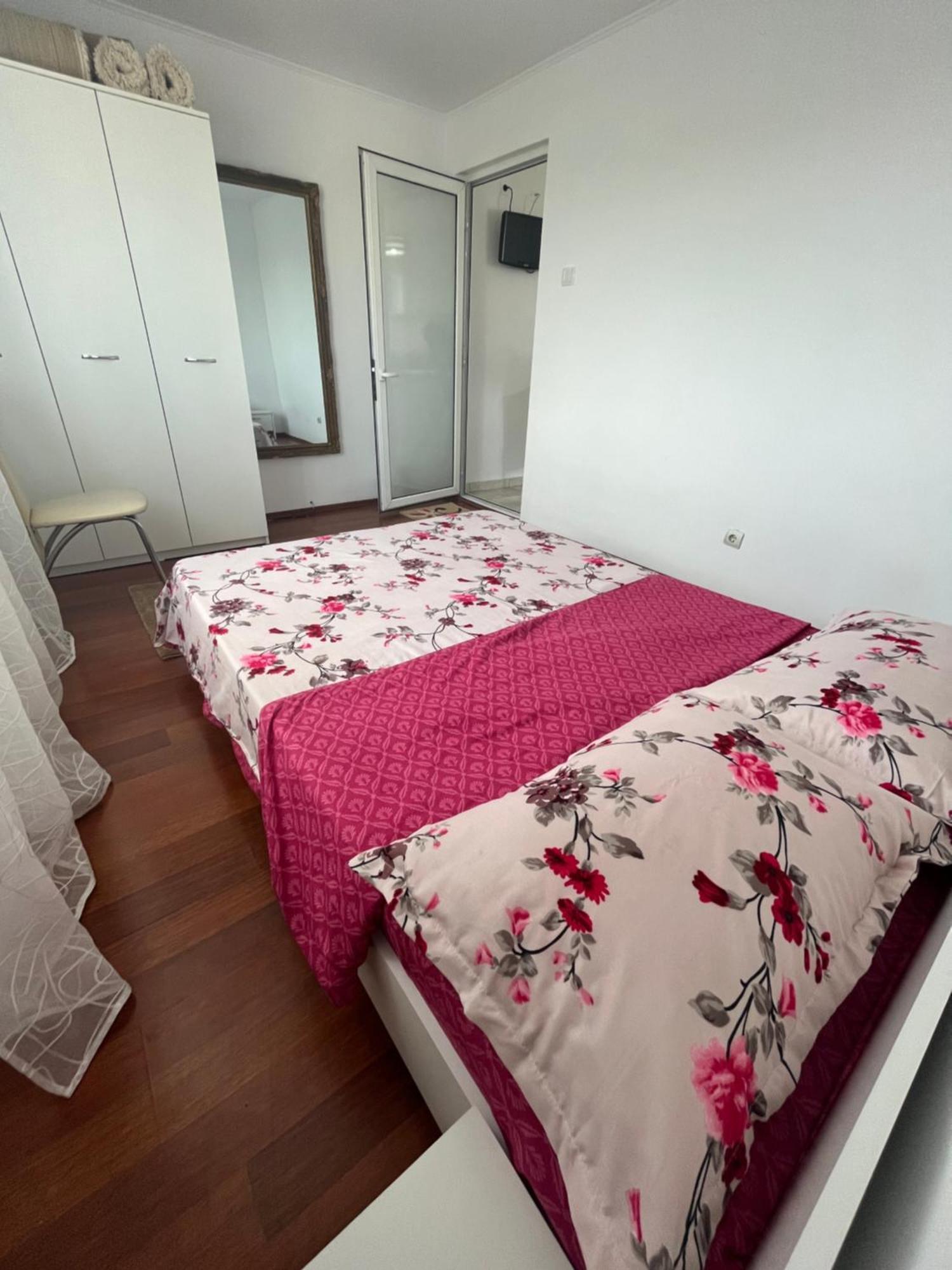 Concept Home Valcea Râmnicu Vâlcea Esterno foto